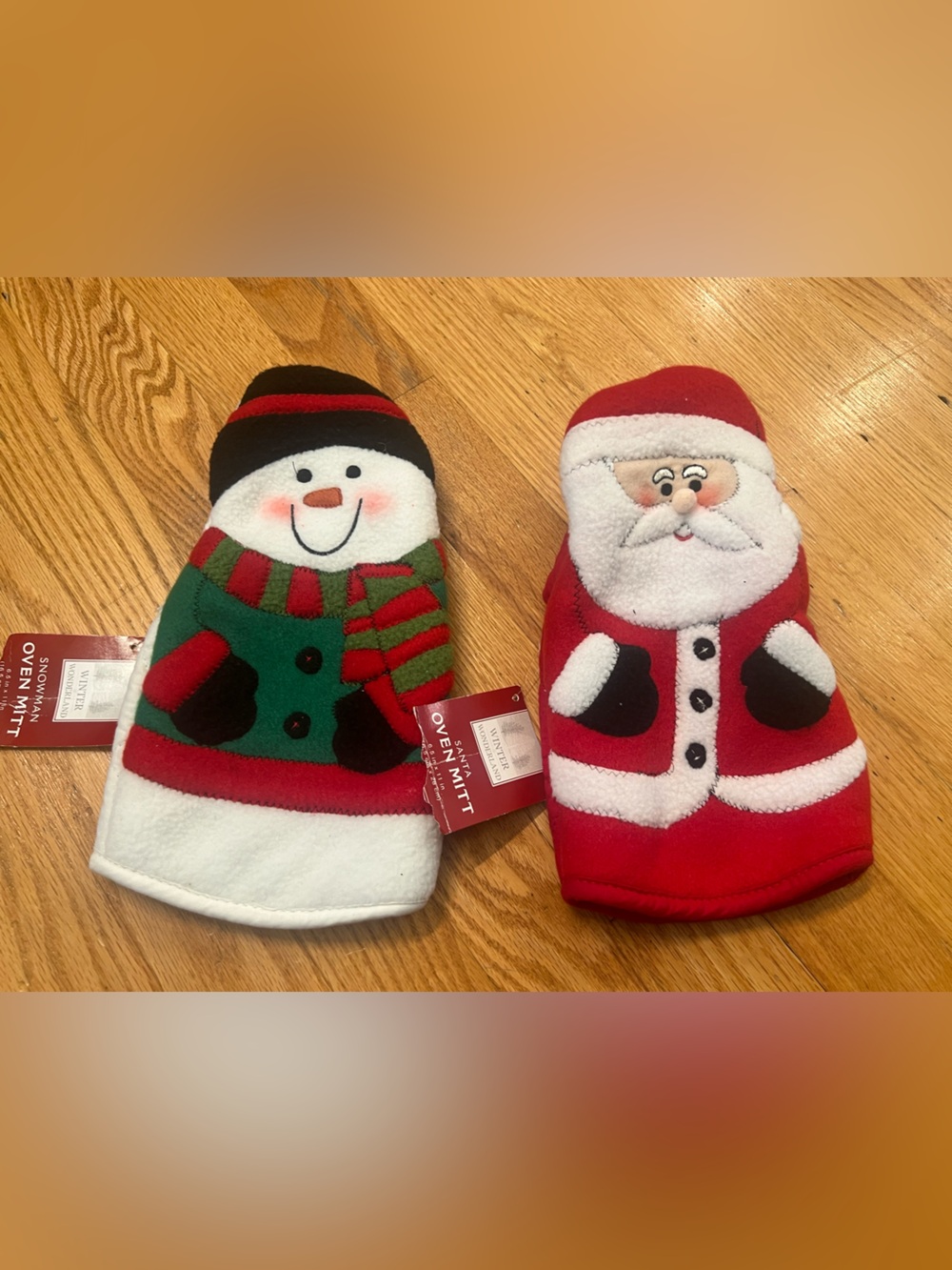 Vtg vintage Santa & snowman Oven Mitts - Festive Santa & Snowman Pair